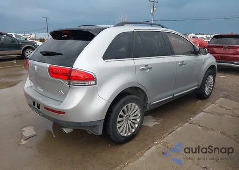 2013 Lincoln Mkx z USA, uszkodzony, nr VIN 2LMDJ6JK1DBL28176